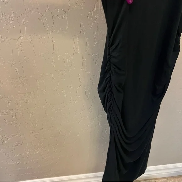 Venus bodycon midi Tshirt dress in black, side ruching, short sleeve, NWOT, XS - Picture 8 of 11